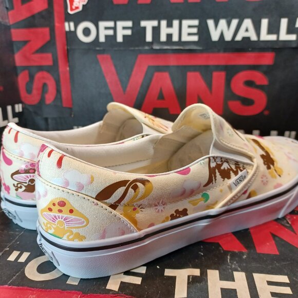 Vans Men's 11.5 Classic Slip On Get Outdoors Marshmallow White VN000BVZBPH - Picture 2 of 12